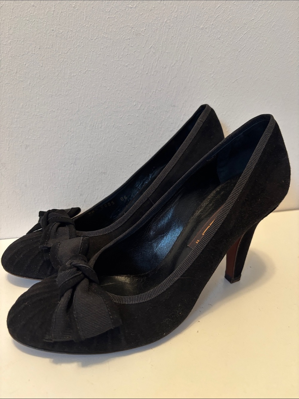 Vintage Moreschi leather lined velvet suede pumps 38.5 Italy